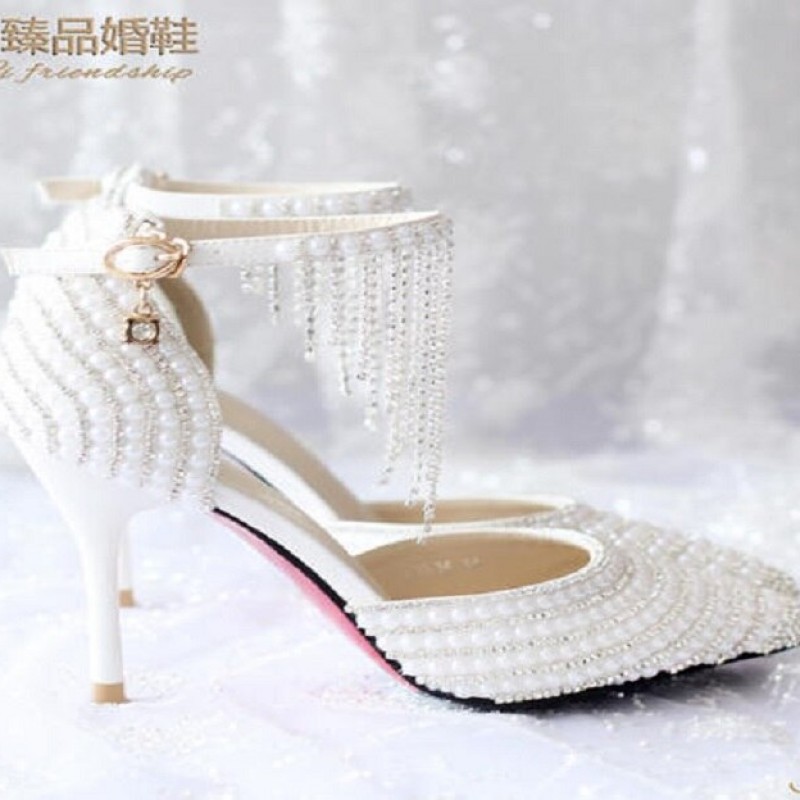 Crystal fringed wristband wedding shoes white pearl bridal shoes pointed fine with wedding photos 2019 summer new sandals women